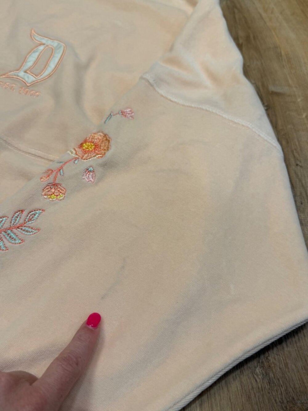 Disney Shirt Womens XL Peach Spirit Jersey Disneyland Resort Floral Embroidered - Picture 7 of 7